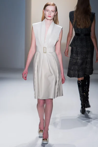 Look 25